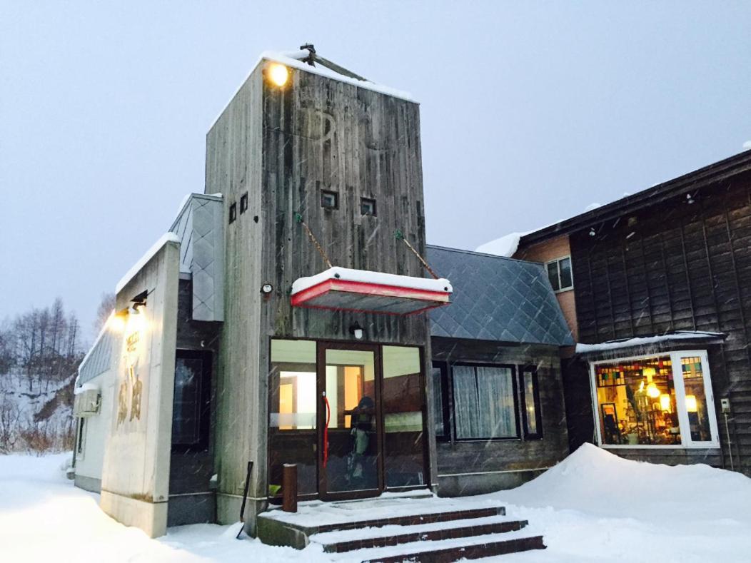 بيت شباب Niseko Hirafu Tsukushi المظهر الخارجي الصورة